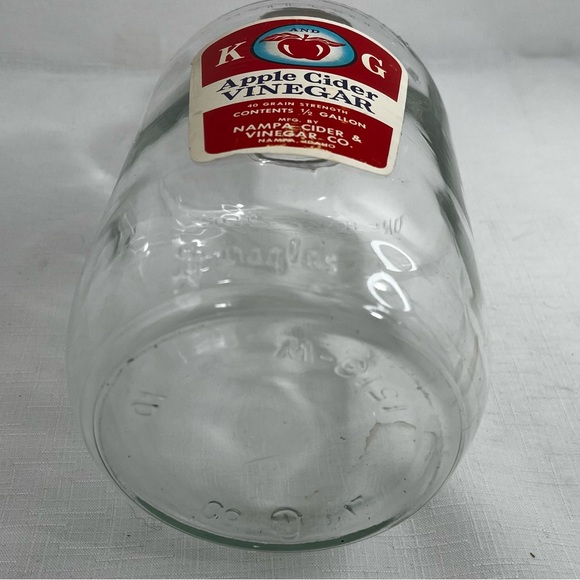 Vintage Half Gallon Apple Cider Vinegar Glass Jug with Finger Handle and Label - Picture 3 of 8